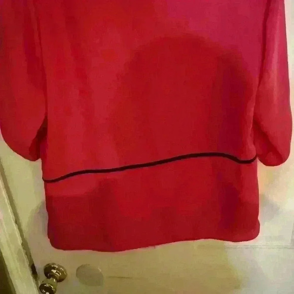 Preowned Calvin Klein Pink with Black Trim Blouse size Large - Picture 5 of 7